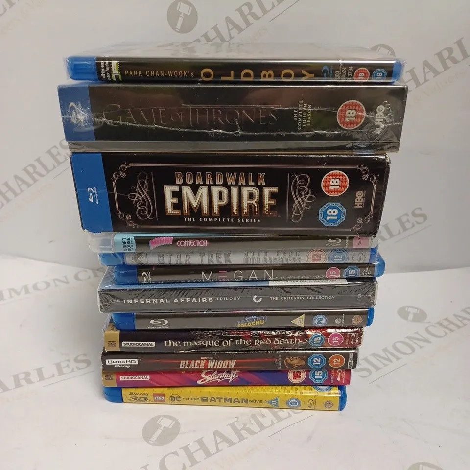 BOX OF APPROXIMATELY 10 ASSORTED BLU-RAY/DVD FILMS AND BOX SETS TO INCLUDE GAME OF THRONES, MEGAN, STAR TREK ETC 