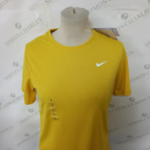 NIKE LOGO DRI-FIT RUNNING T-SHIRT SIZE L