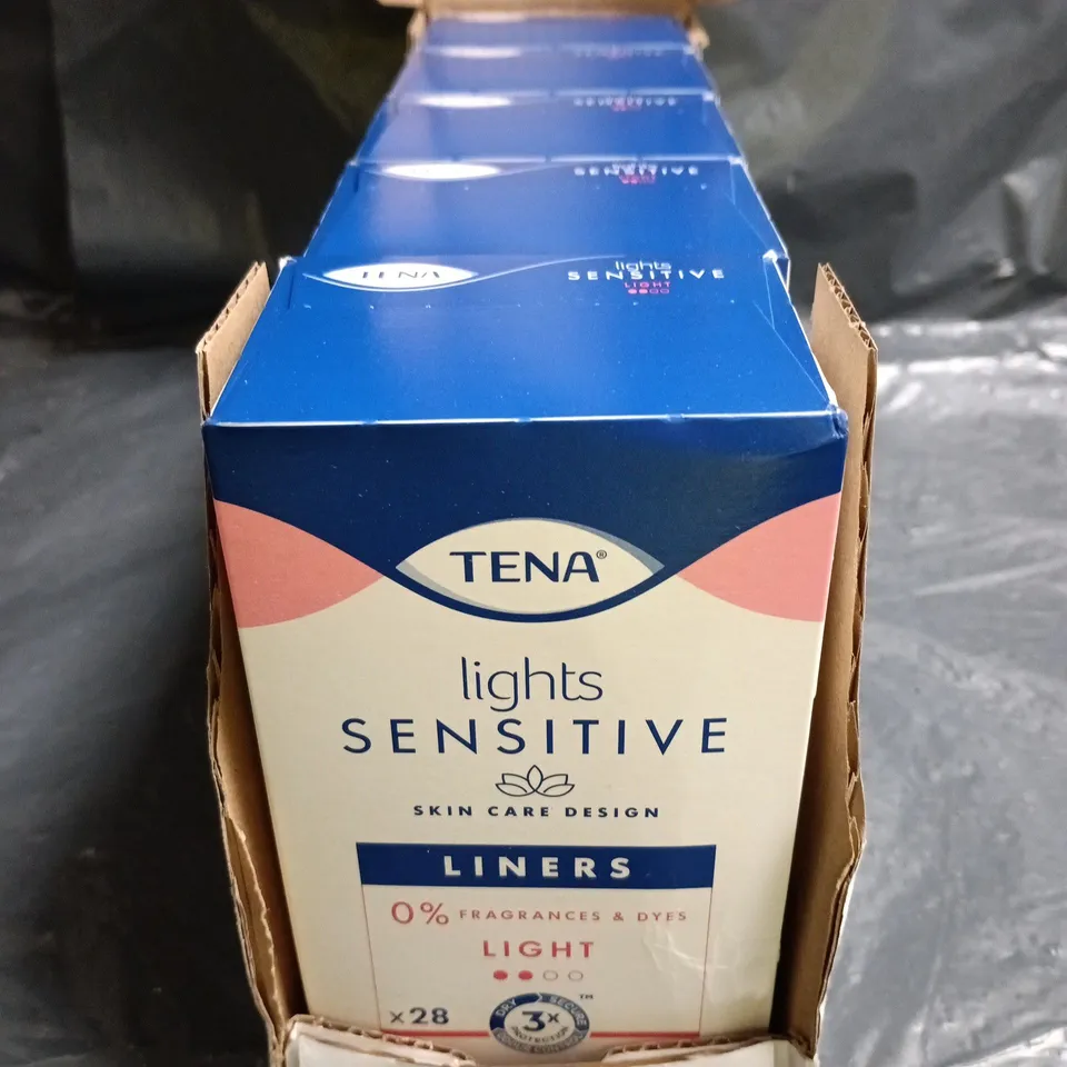 TENA LIGHT SENSITIVE LINERS - 5 PACKS OF 28
