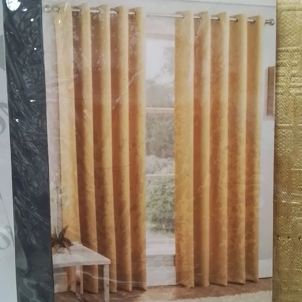 BRAND NEW ENHANCED LIVING BLACKOUT THERMAL CURTAINS 168 X 137CM (YELLOW)