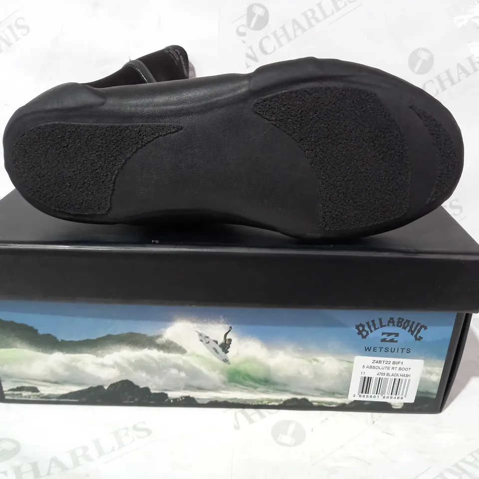 BOXED PAIR OF BILLABONGWETSUIT BOOTS IN BLACK UK SIZE 11