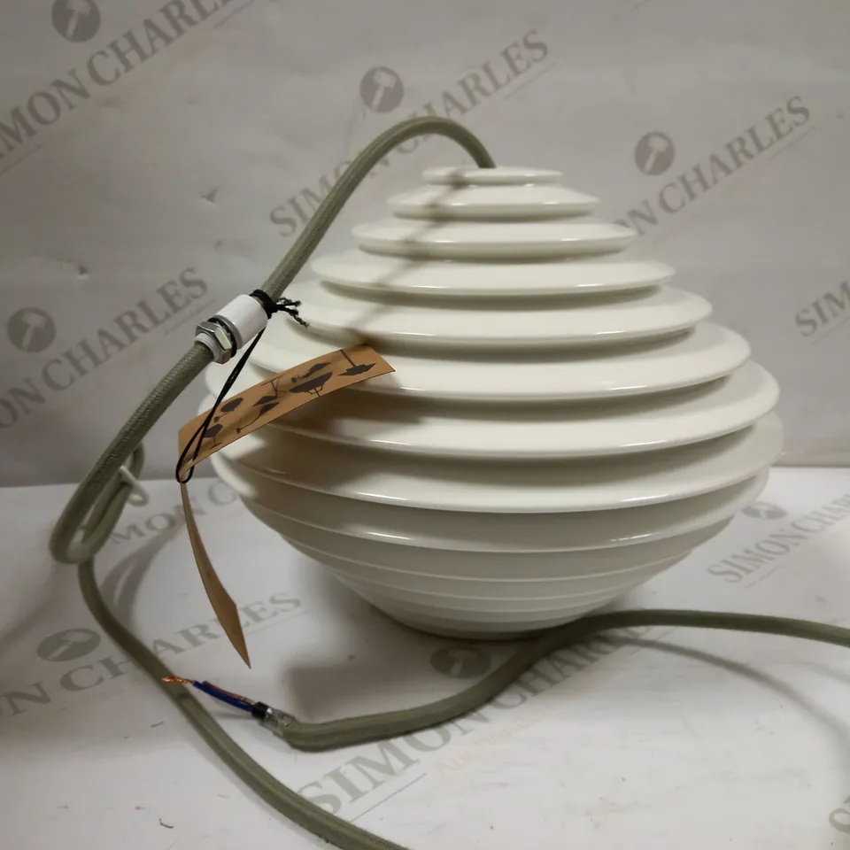 BTC HORIZONTAL BONE CHINA CEILING LIGHT - WHITE