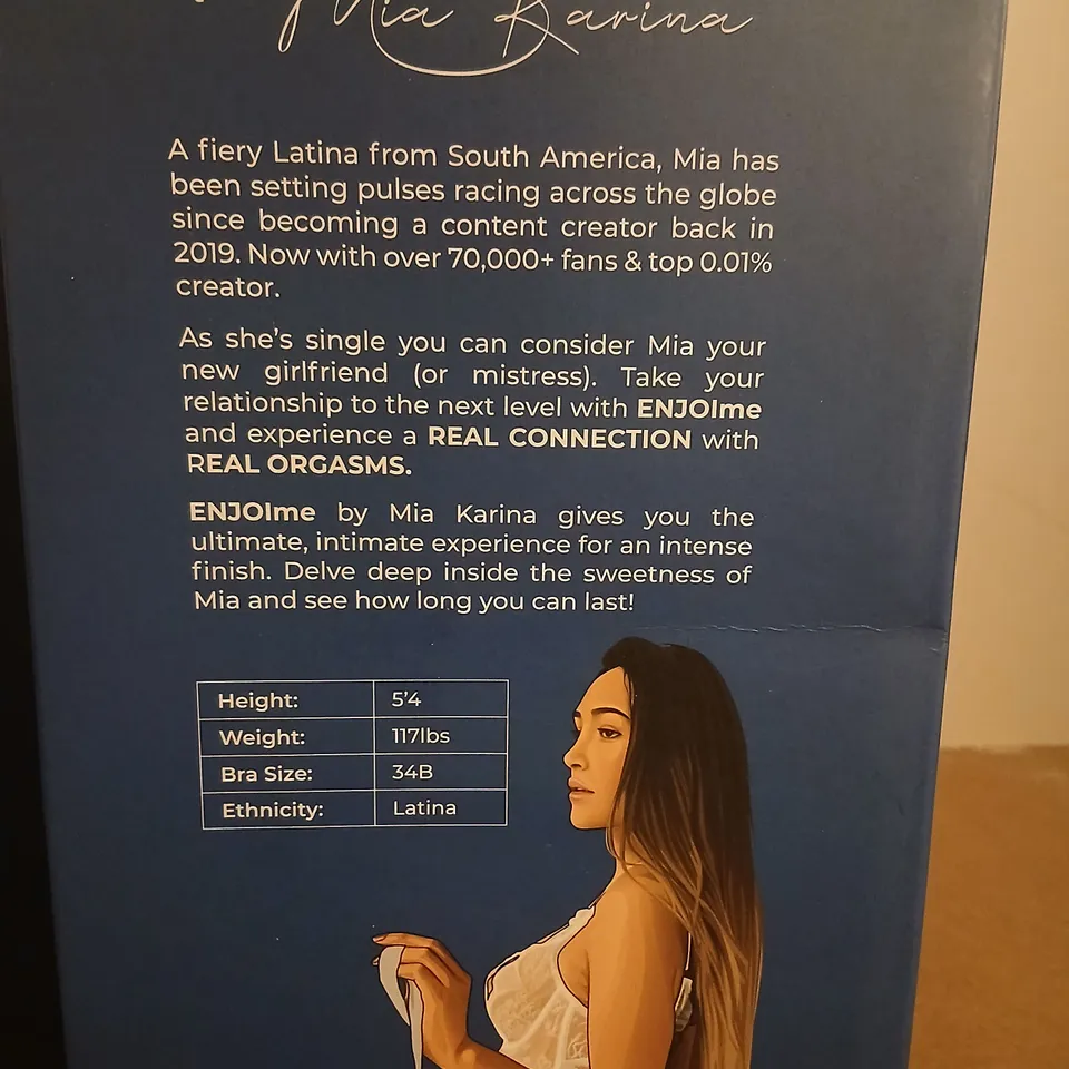 ENJOIME MIA KARINA FLESHLIGT – BOXED (BLUE PACKAGING)