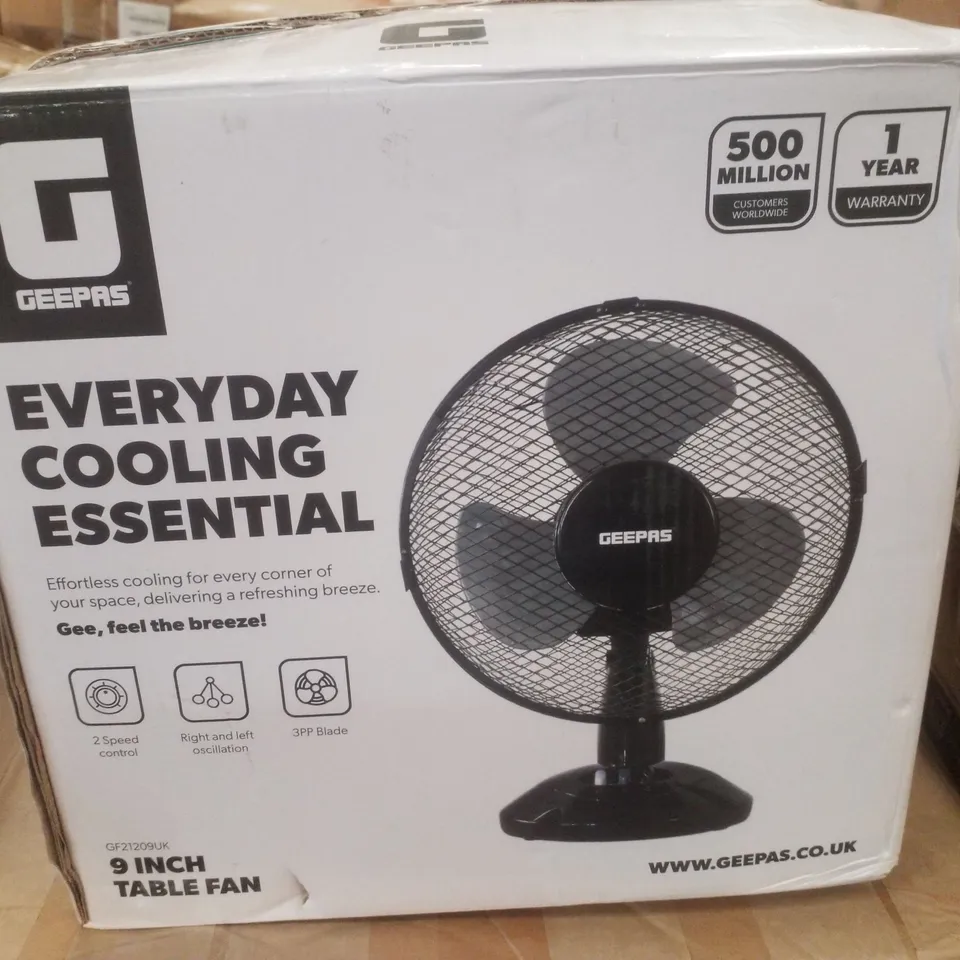 BOXED GEEPAS 9" TABLE FAN