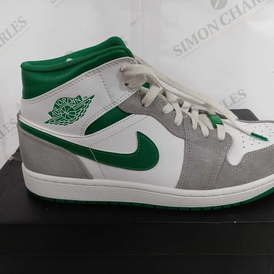 BOXED PAIR OF AIR JORDAN MID SE - WHITE/PINE GREEN/GREY - UK 9