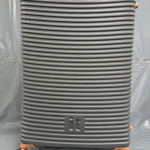 IT LUGGAGE REPLICATING LARGE CHARCOAL EXPANDABLE SUITCASE SET