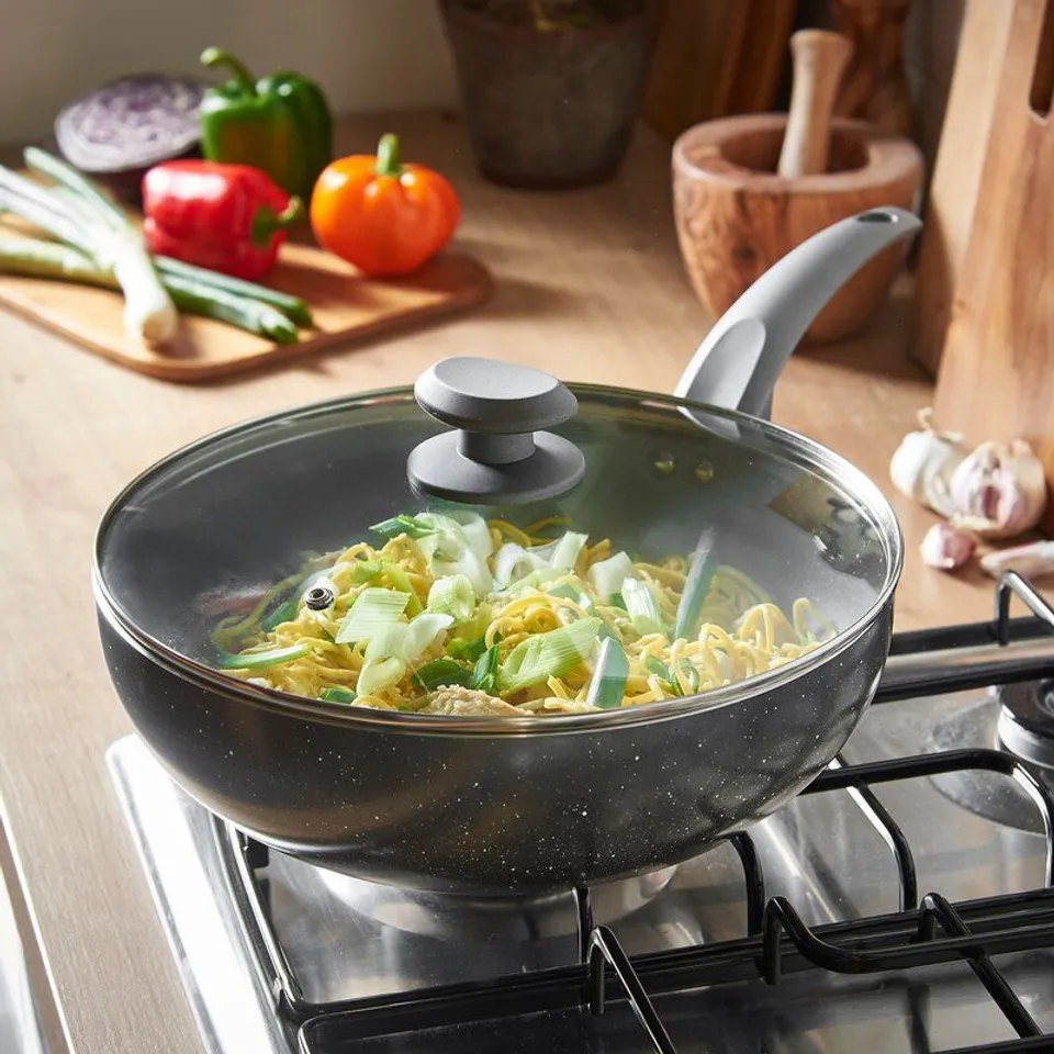 ALECK 28CM NON-STICK ALUMINIUM WOK WITH LID