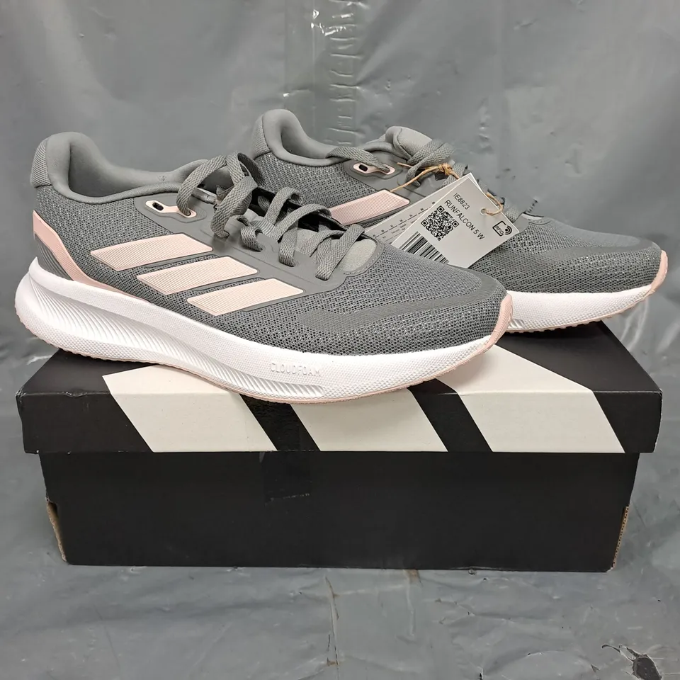 BOXED PAIR OF ADIDAS WOMEN'S RUNFALCON 5 SHOES IN GREY/PALE PINK SIZE UK 3.5