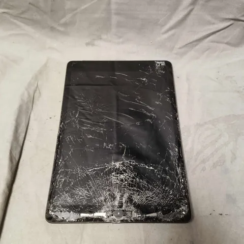 APPLE IPAD TABLET - A2604