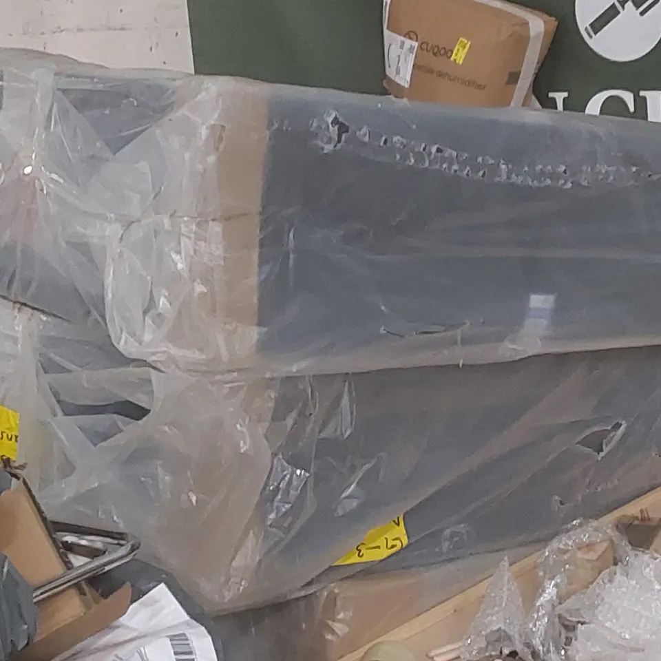 PALLET CONTAINING ASSORTED DIVAN BED PARTS