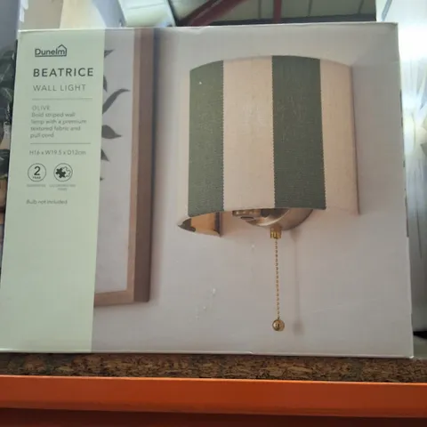 BOXED DUNELM BEATRICE WALL LIGHT β OLIVE STRIPED SHADE