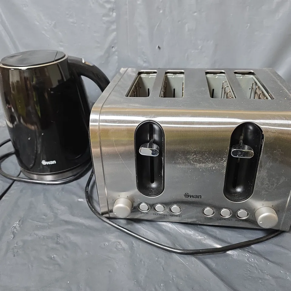 SWAN KETTLE & TOASTER 4-SLICE TWIN PACK
