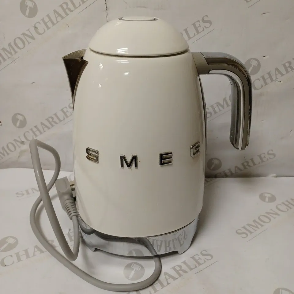SMEG KLF04WHUK KETTLE 