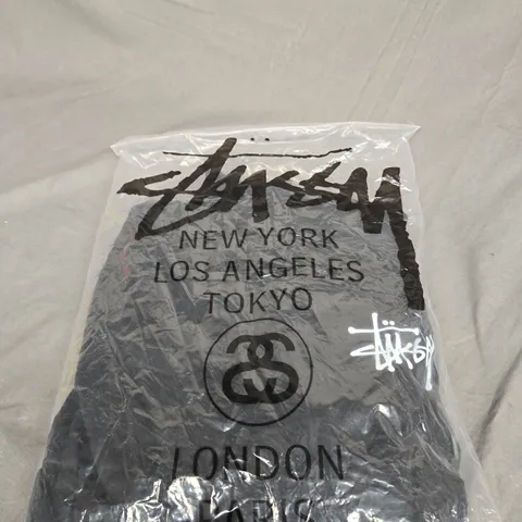 STUSSY LOGO HOODY SIZE UNSPECIFIED