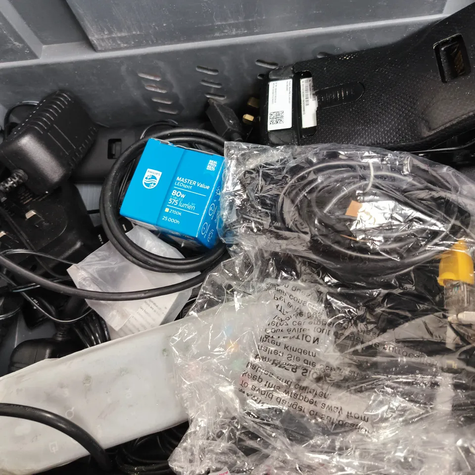 APPROXIMATELY 15 ASSORTED HOUSEHOLD PRODUCTS TO INCLUDE WIFI BOXES , ETC 