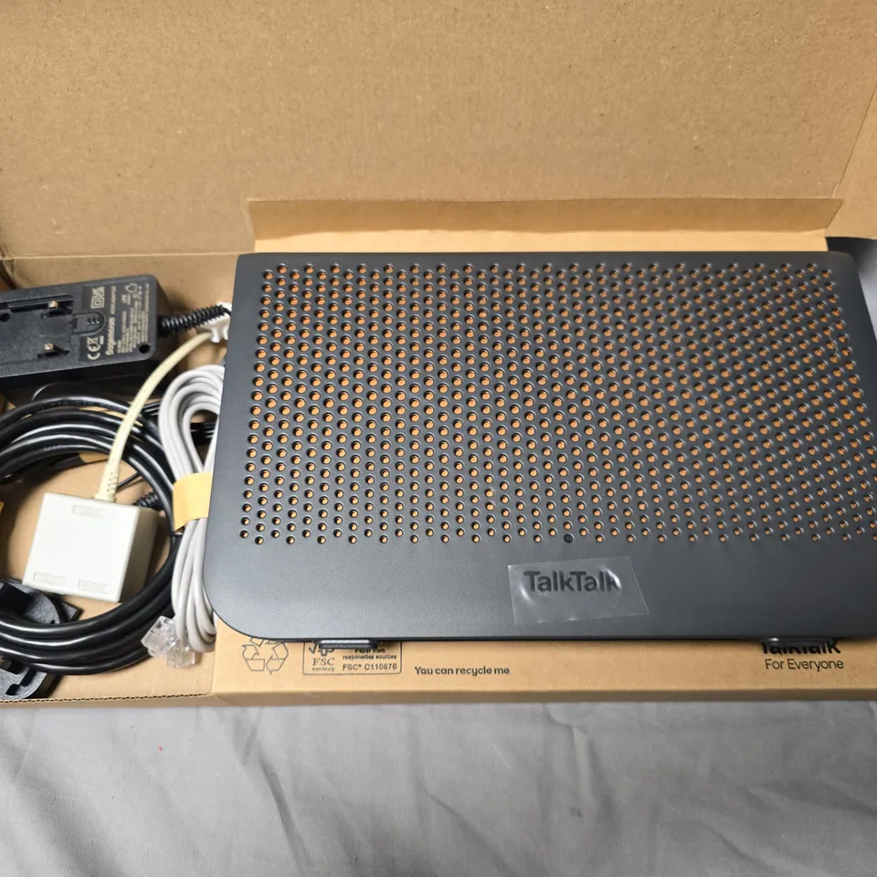 BOXED TALK TALK WIFI HUB 