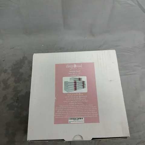 QUANTITY OF 3 TINY BREAK KITCHEN TOWEL SET – 12-PIECE, WHITE WITH RED TRIM