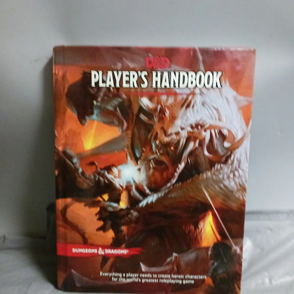 D&D PLAYER’S HANDBOOK (DUNGEONS & DRAGONS CORE RULEBOOK)