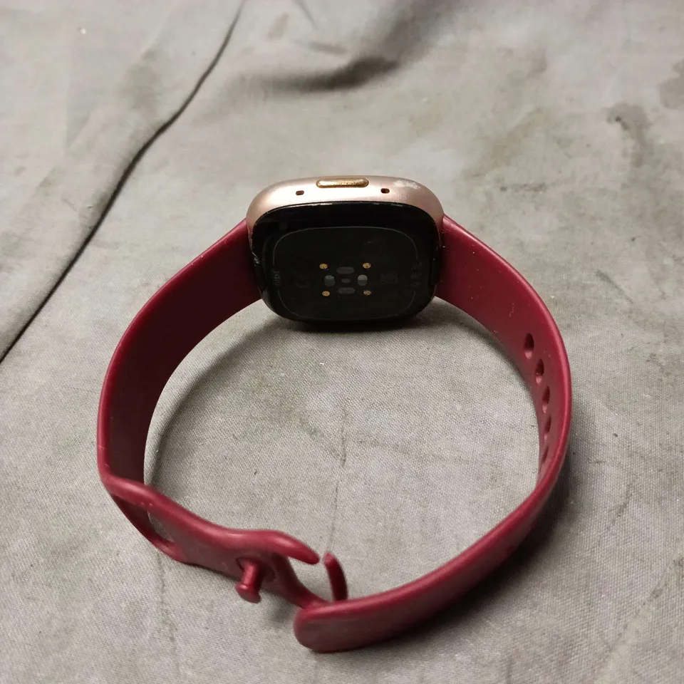 FITBIT SMART WATCH. UNBOXED