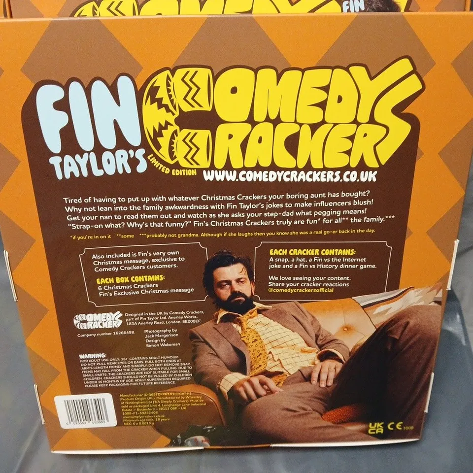FIN TAYLOR'S COMEDY CRACKERS – LIMITED EDITION CHRISTMAS CRACKERS WITH PARLOUR GAME (SET OF 3)