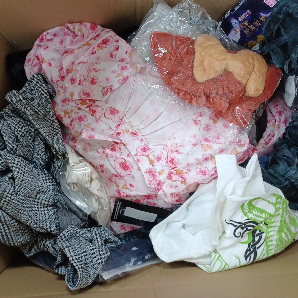 BOX TO INCLUDE 50 ASSORTED CLOTHING ITEMS TOO INCLUDE TOPS , TROUSERS AND DRESSES , ETC 