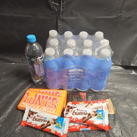 APPROXIMATELY 10 ASSORTED FOOD ITEMS TO INCLUDE - TONY'S CHOCOLONELY - KINDER BUENO - FIRETREE 100% COCOA - ETC