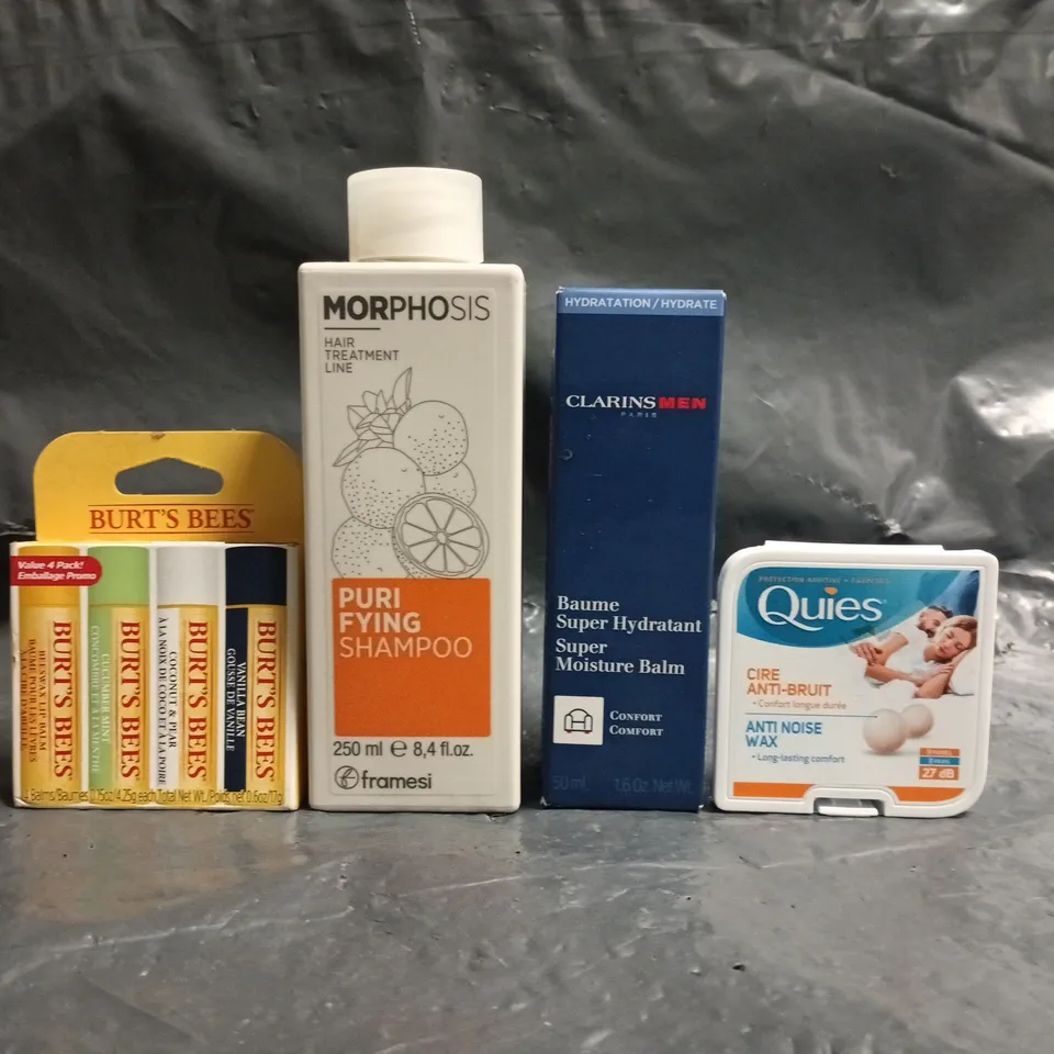 APPROXIMATELY 15 ASSORTED COSMETIC ITEMS TO INCLUDE CLARINS, BURT'S BEES, ETC - COLLECTION ONLY