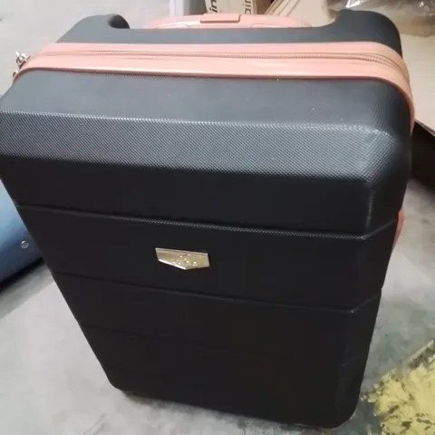 LUGG TRAVEL CABIN BAG BLACK WITH BROWN