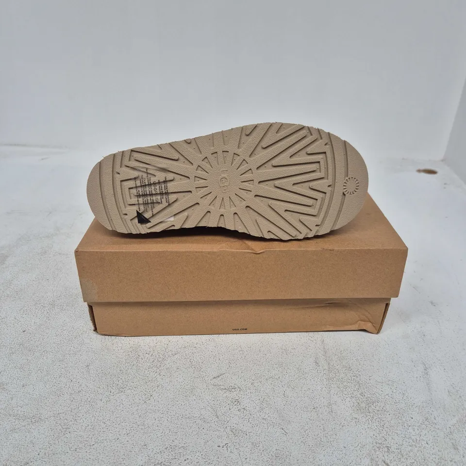 BOXED PAIR OF UGG K TAZZ IN SAND - UK 4