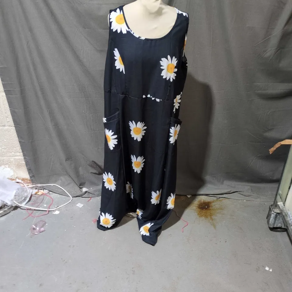 BLACK FLORAL DRESS