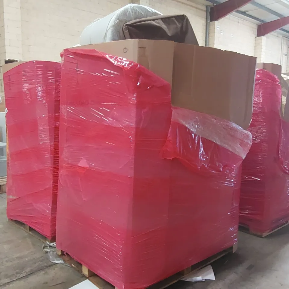 PALLET OF ASSORTED ITEMS INCLUDING: TRAMPOLINE, TINY LOVE BABY ROCKER, MATTRESS, PET CRATES, RETRACTABLE SAFETY GATE ECT