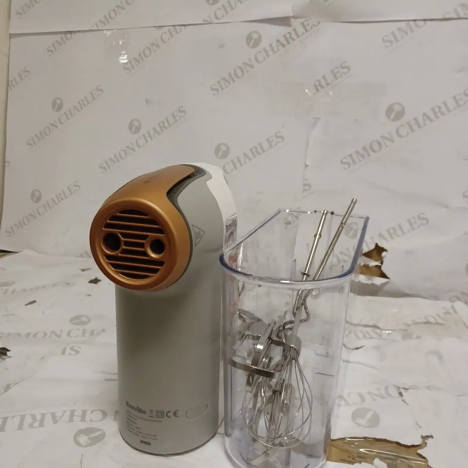 BREVILLE HEATSOFT HAND MIXER