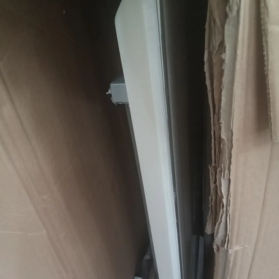 BOXED DESIGNER SOHO EXTENDING TABLE TOP ONLY WHITE