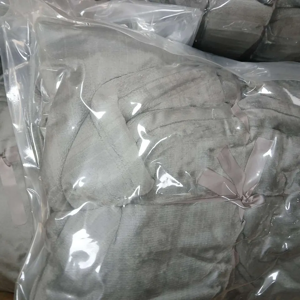 BOX OF APPROXIMATELY 10 TOPAZ HOME ULTRA PLUSH BLANKET HOODIES IN GREY - ONE SIZE - COLLECTION ONLY