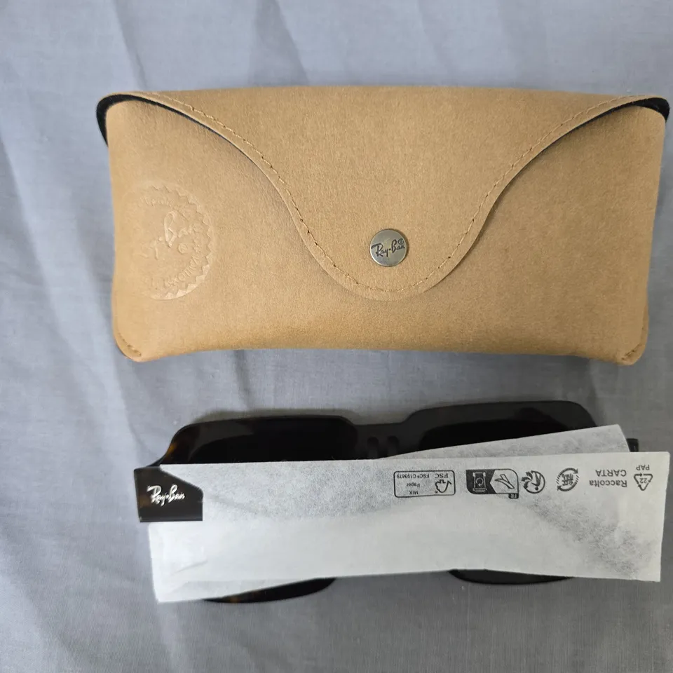 RAY-BAN ORB4408 SUNGLASSES – TORTOISESHELL FRAME, WITH CASE