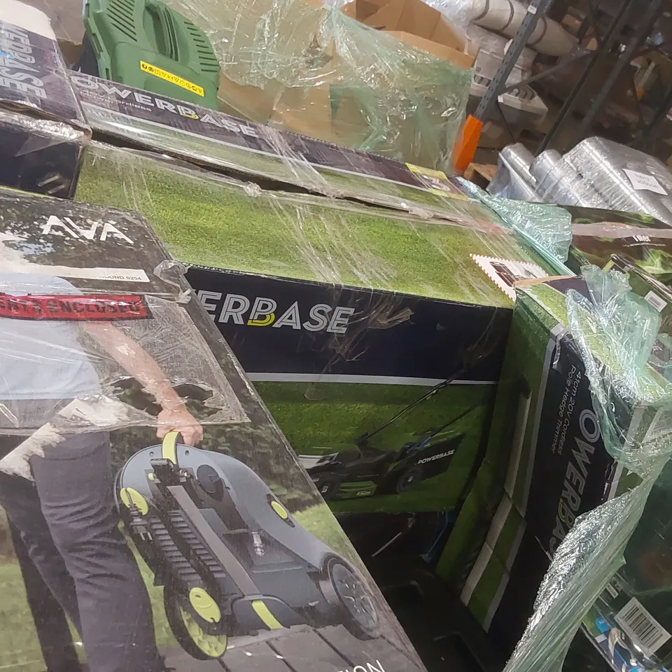 PALLET CONTAINING A VERY LARGE QUANTITY OF ASSORTED GARDEN TOOLS INCLUDING: POWERBASE LAWN MOWERS, PRESSURE WASHERS, CORDLESS POLE HEDGE TRIMMER, 2500W IMPACT SHREDDERS ECT
