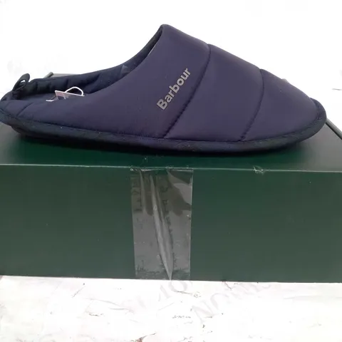 BOXED PAIR OF BARBOUR SCOTT SLIPPERS IN NAVY UK SIZE 9