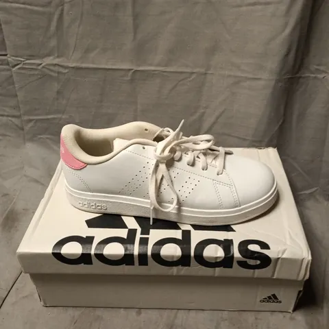 ADIDAS WHITE LEATHER TRAINERS WITH PINK HEEL β SIZE 5 BOXED
