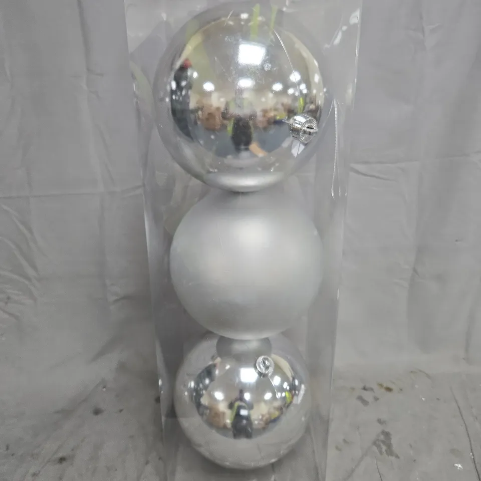 SET OF 3 JUMBO BAUBLES 20CM SILVER