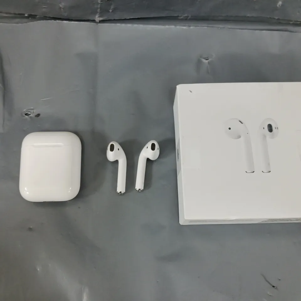 BOXED APPLE AIRPODS WITH CHARGING CASE 