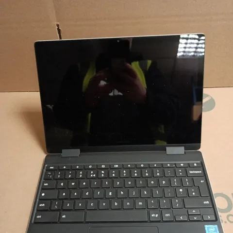 SAMSUNG CHROMEBOOK UNBOXED