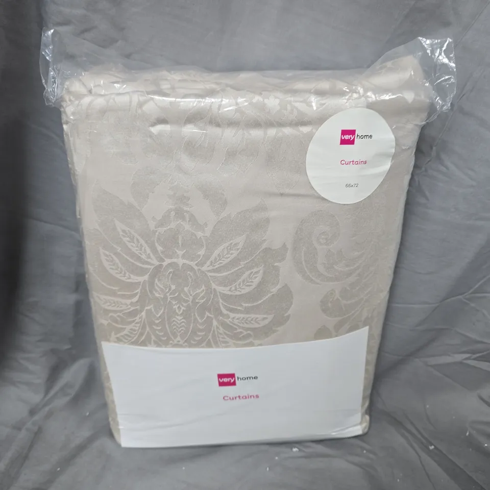 VERY HOME CURTAINS – BEIGE DAMASK PATTERN, PACKAGED (66X72)