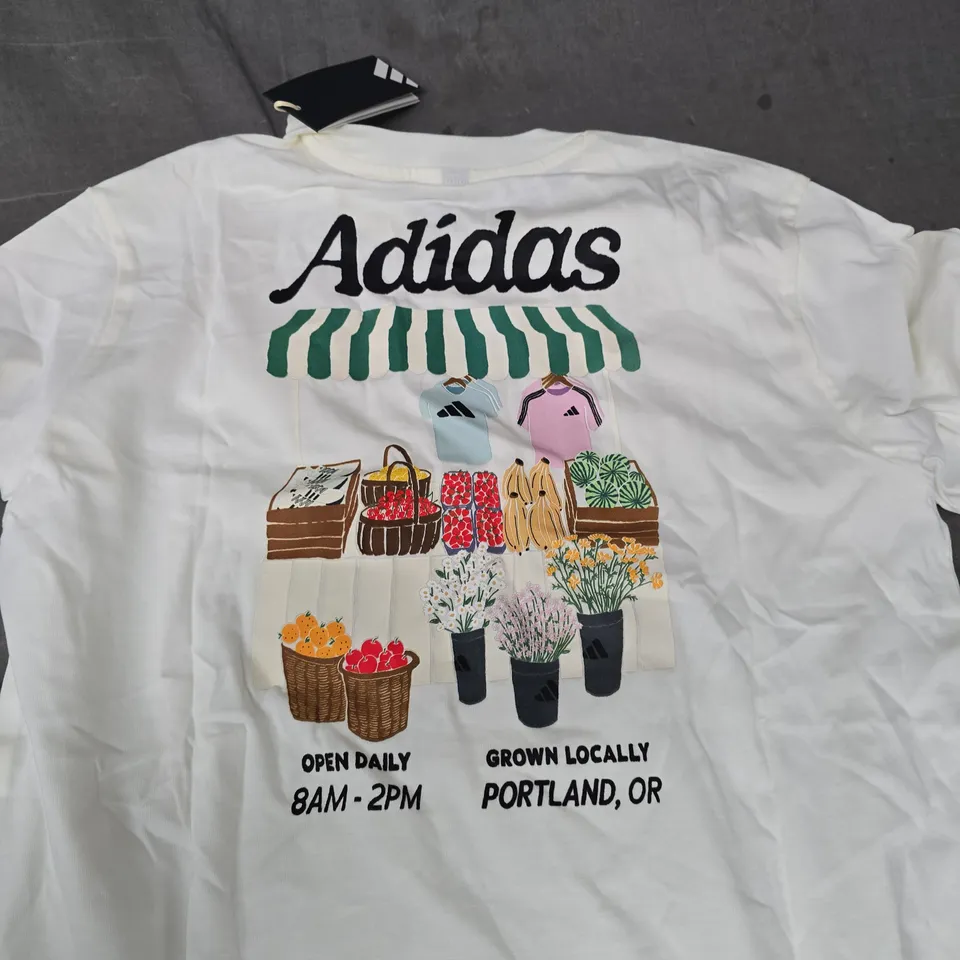 ADIDAS WHITE T-SHIRT WITH CREST PATCH – UK L