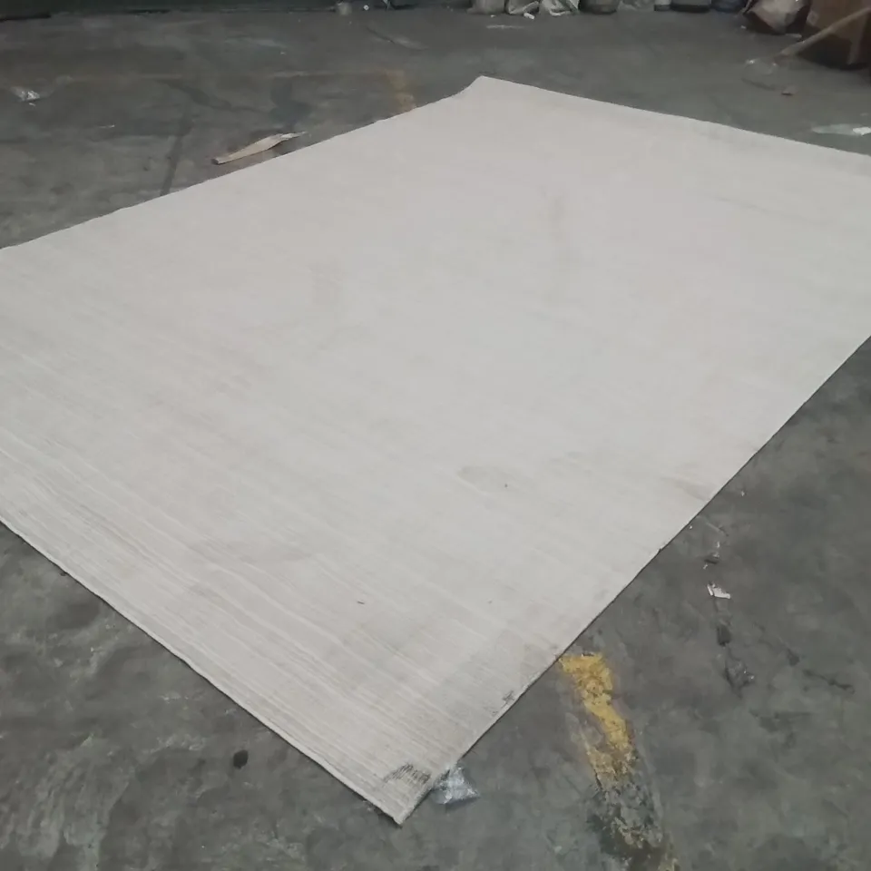 QUALITY DESIGNER AREA RUG - APPROXIMATELY 340X240CM