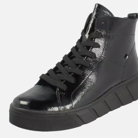 REVOLUTION RIEKER WARM LINED CHUNKY ANKLE BOOT SIZE 6.5