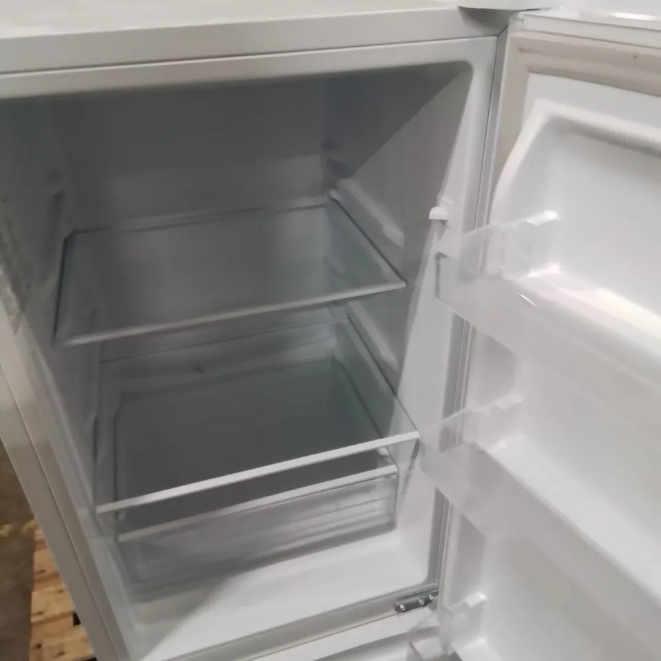 FRIDGEMASTER 50cm FREESTANDING 60/40 FRIDGE FREEZER IN WHITE MC50175A - UNPROCESSED RAW RETURN