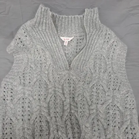 GREY CABLE-KNIT ZIP-NECK PULLOVER SWEATER – WOMEN'S, SIZE M 