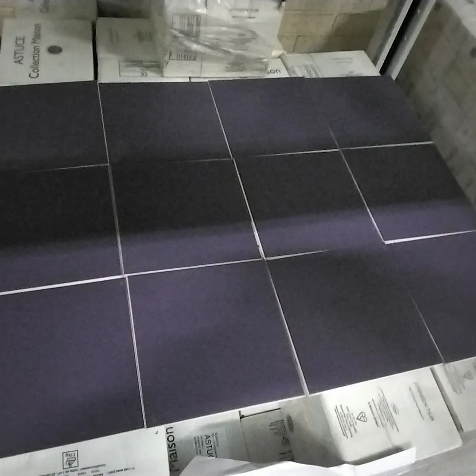 PALLET OF 96 BOXES OF 25 BRAND NEW MAT VIOLET TULIP ASTUCE 20x20cm TILES - EACH PACK COVERS APPROXIMATELY 1M² (TOTAL APPROX. 96 Sq.Metres)