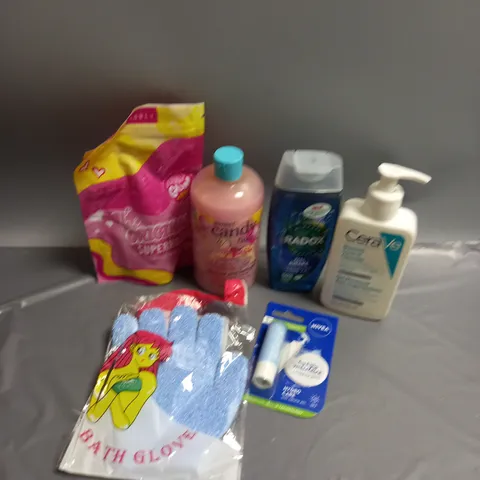 BOX OF APPROXIMATELY 20 COSMETIC ITEMS TO INCLUDE - RADOX SHOWER GEL - CERAVE BLEMISH CONTROL CLEANSER - KIDS BATH MITT - ETC