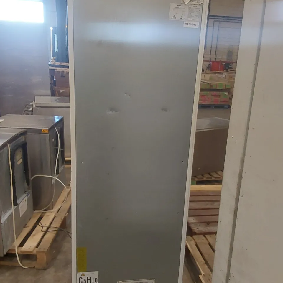 HUSKY FBR400H-WE-R-HT COMMERCIAL UPRIGHT FREEZER